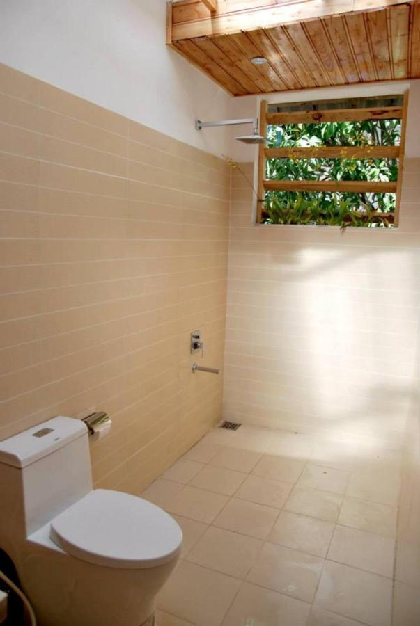 Villa Dao Hoa Vang Cam Ranh - Venuestay Exterior photo