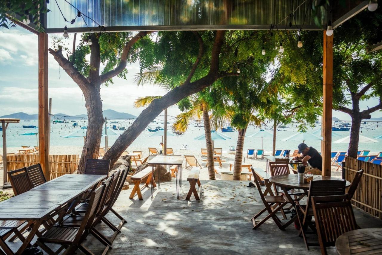 Villa Dao Hoa Vang Cam Ranh - Venuestay Exterior photo